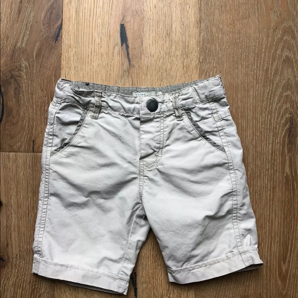 Toddler boys designer outfit size 2T - Picture 8 of 9